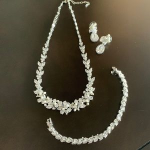 Wedding jewelry set
